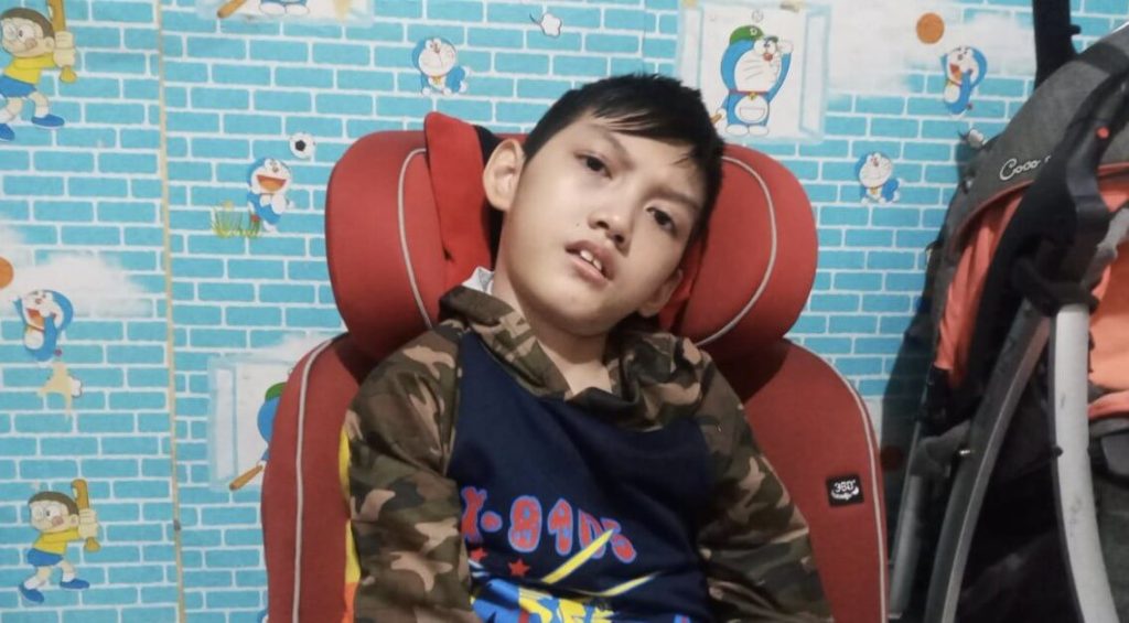 Latihan Agar Anak Autisme + Cerebral Palsy (CP) Bisa Sabar