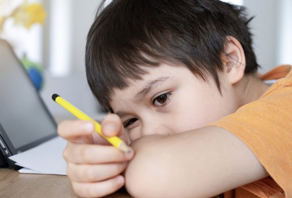 Sering Lupa & Sulit Fokus Ternyata Anak Alami Sindrom Turner