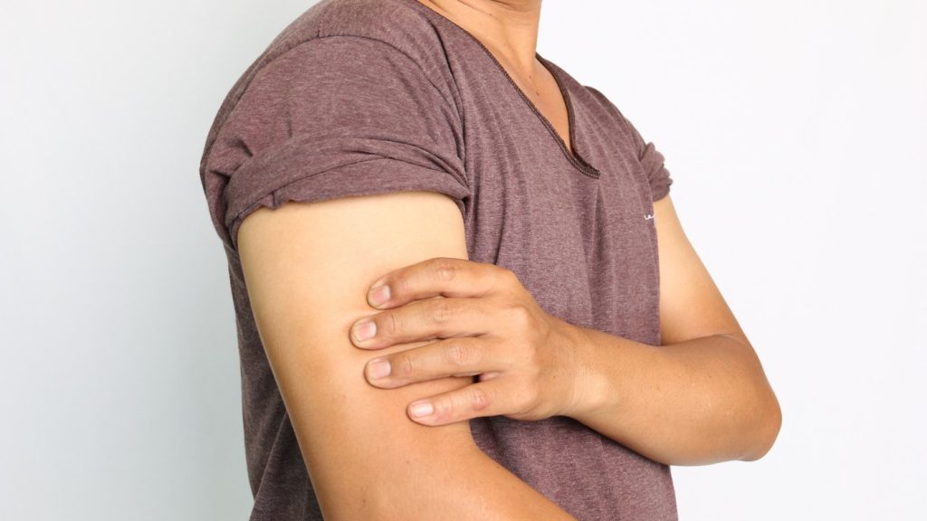 distrofi otot dan kelemahan otot bahu