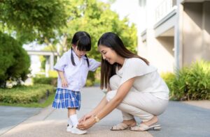 5 Tips Mencari Ukuran Sepatu Anak Sindrom Turner yang Pas