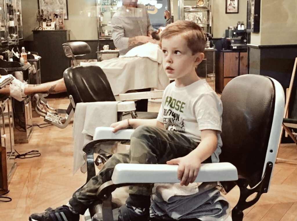 Anak Gangguan Integrasi Sensorik Trauma Gunting Rambut