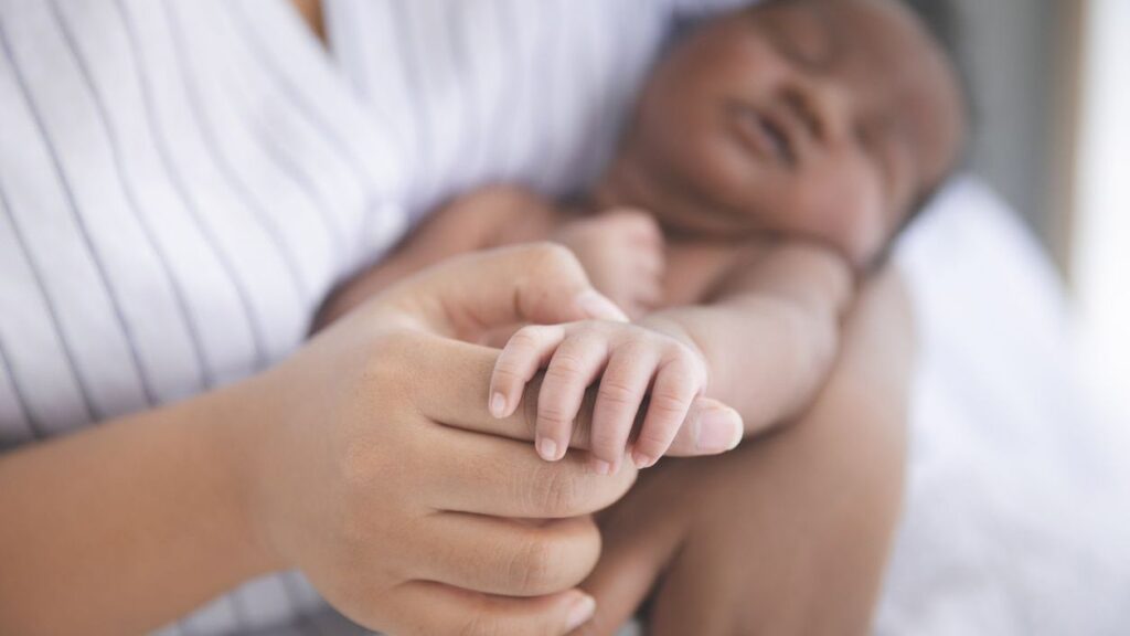 Cara Menangani Spina Bifida pada Bayi