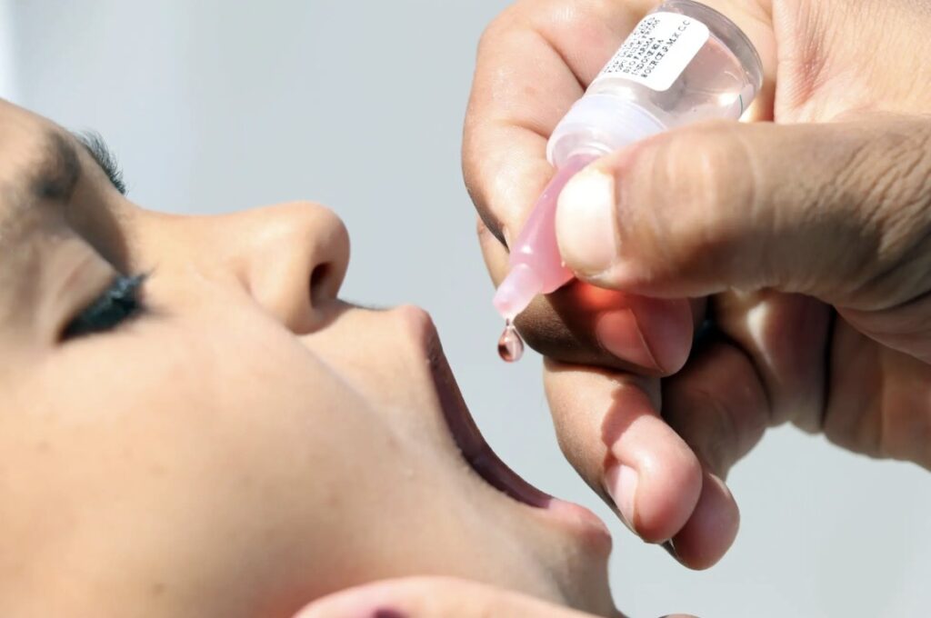 Tetangga Belum Vaksin Polio 3 Cara Melindungi Anak Sendiri