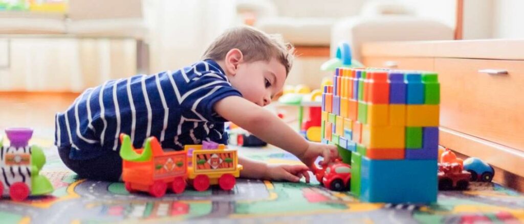 Tempat pengobatan anak autis pakar stimulasi motorik halus di Depok 