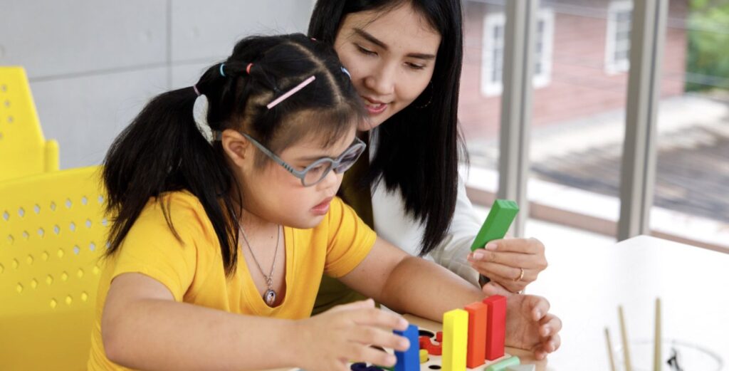 Kondisi Anak Autis Tetap Tenang agar Dia Bisa Jalani Puasa