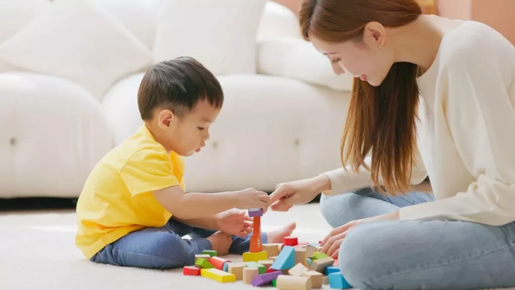 Cara Mengajarkan Anak Autis Bermain Peran (Pretend Play)