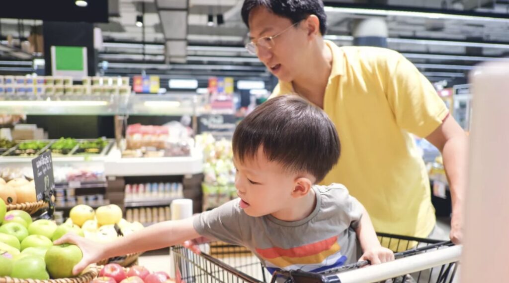 Ini Dia 4 Tips Belanja Bareng Anak Autis & Tidak Alami Tantrum