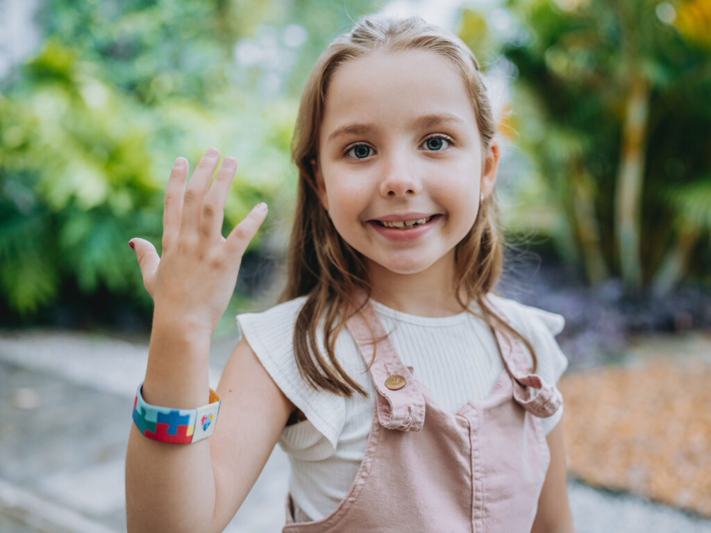 pentingnya gelang identitas GPS untuk anak spektrum autis