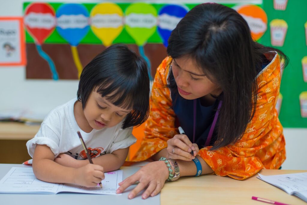 Pusat sensorik anak autis stimulasi integrasi tepat di Depok
