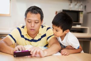 Peran Penting Komunikasi Orang Tua terhadap Bahasa Anak