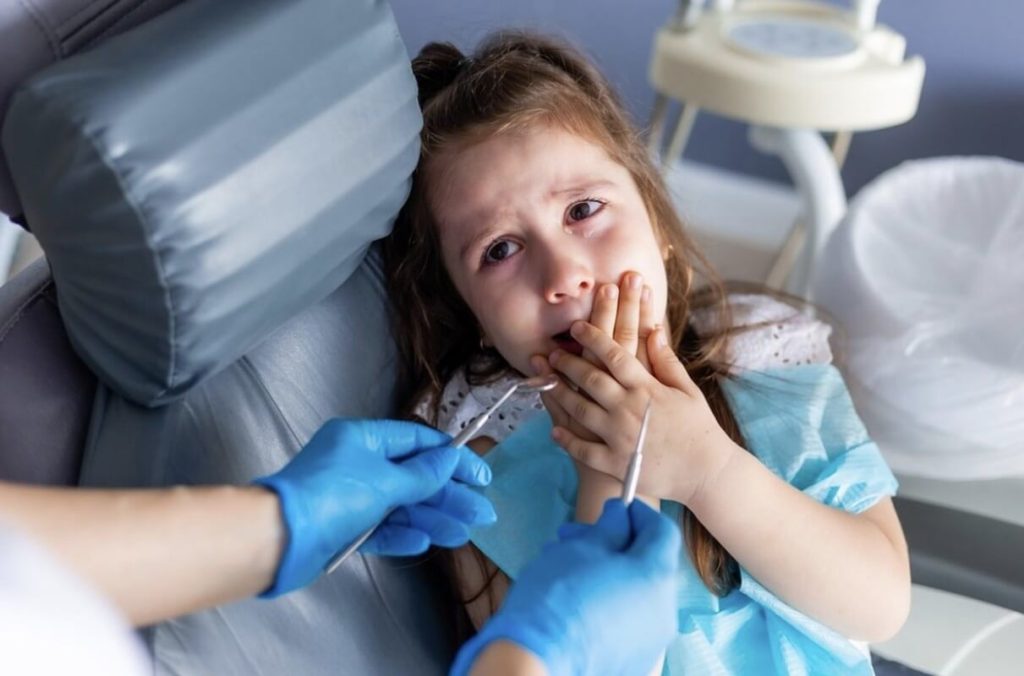 Mengapa Anak Autisme Klasik Susah Diajak ke Dokter Gigi